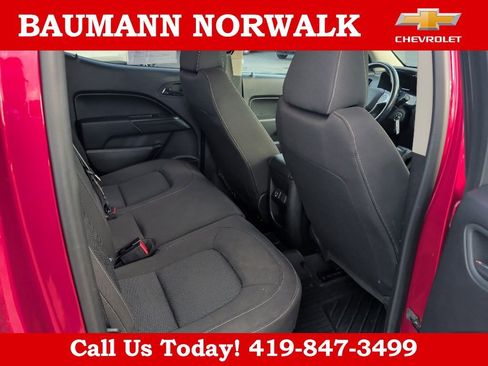 Used 2019 Chevrolet Colorado LT w/ LT Convenience Package AWD/4WD image 13