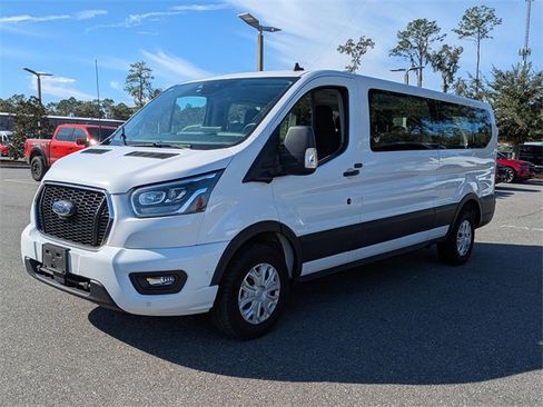 Used 2023 Ford Transit 350 XLT image 7
