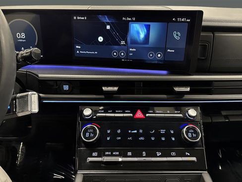 Used 2024 Hyundai Santa Fe Calligraphy image 9