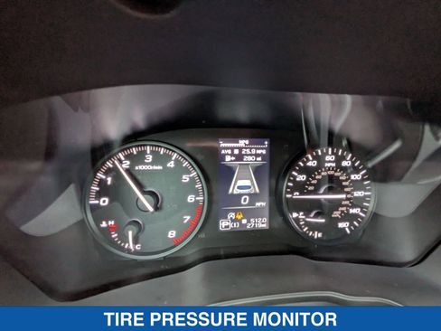 Certified 2025 Subaru Crosstrek 2.0i image 25