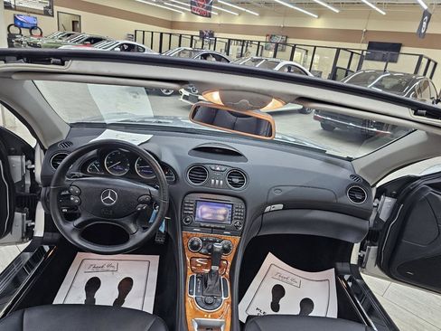 Used 2008 Mercedes-Benz SL 550 image 22