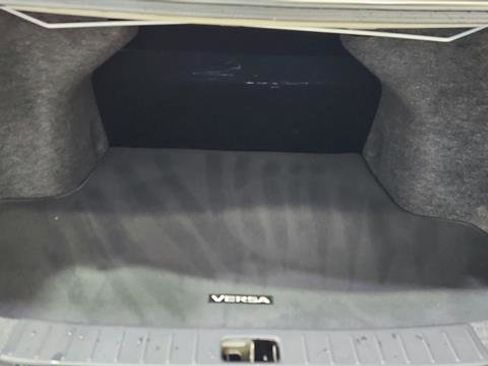 Used 2016 Nissan Versa S Plus image 9