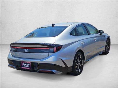 Certified 2024 Hyundai Sonata SEL FWD image 5