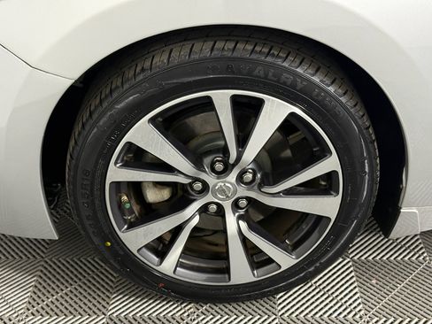 Used 2017 Nissan Maxima 3.5 SL w/ Interior Lighting Package image 10