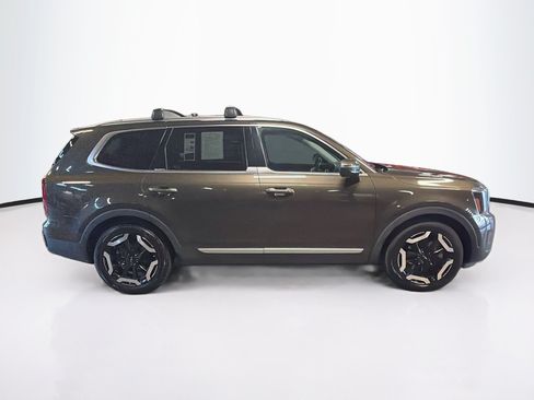Used 2025 Kia Telluride S AWD/4WD image 10