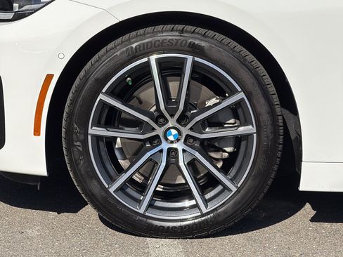 Used 2026 BMW 230i Coupe w/ Convenience Package RWD image 36