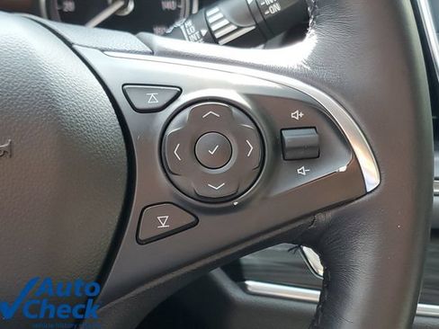 Used 2021 Buick Enclave Essence w/ Sound and Sites Package FWD image 22