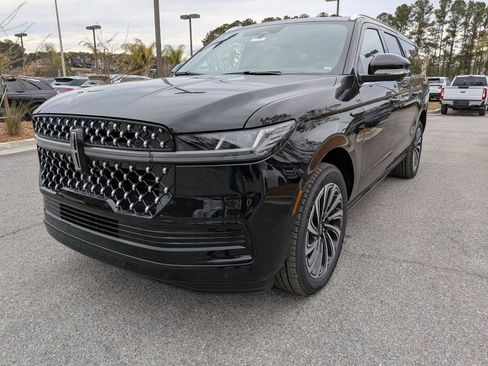 New 2026 Lincoln Navigator L Black Label image 8