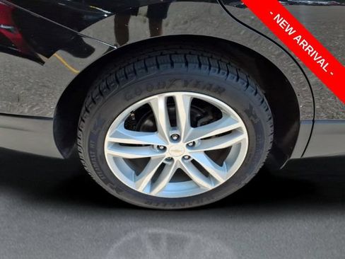 Used 2019 Chevrolet Equinox Premier FWD image 9
