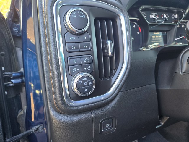 Used 2023 GMC Sierra 2500 AT4 w/ Gooseneck/5TH Wheel Package AWD/4WD image 18