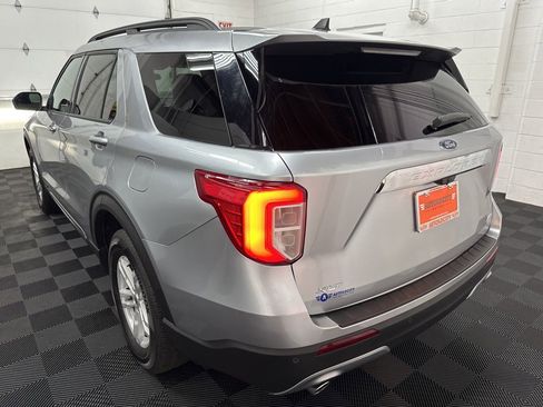 Used 2024 Ford Explorer XLT w/ Equipment Group 202A image 8