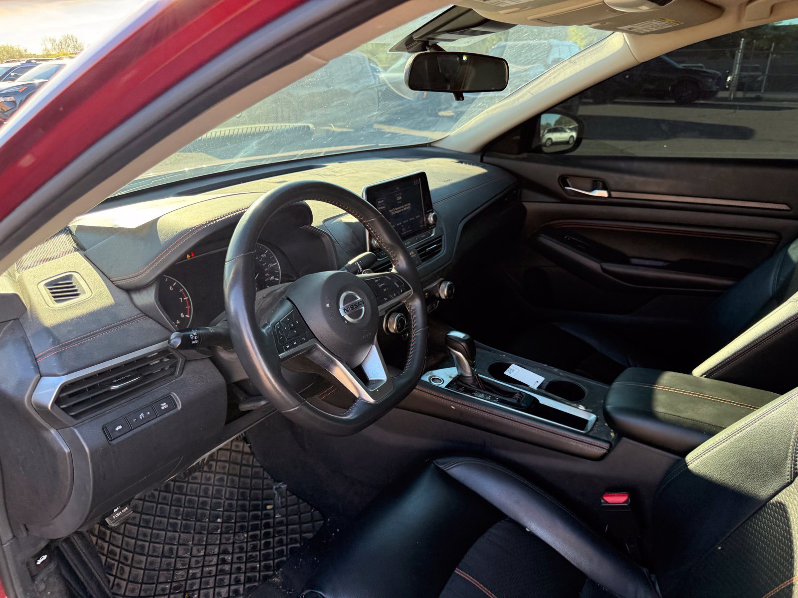 Used 2022 Nissan Altima 2.5 SR FWD image 14