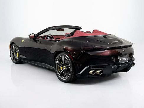 Used 2026 Ferrari Roma Spider RWD image 2
