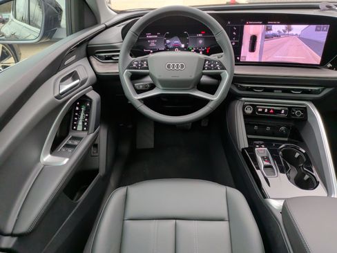 New 2025 Audi Q5 Premium Plus image 17