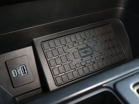 Used 2024 Ford F150 XLT w/ Equipment Group 302A MID image 21