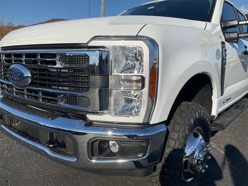 New 2026 Ford F350 XL w/ XL Chrome Package image 10