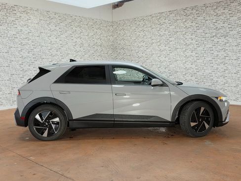 New 2026 Hyundai Ioniq 5 SEL image 9