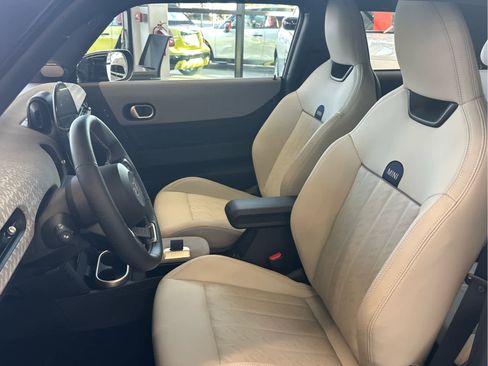 Used 2025 MINI Cooper S image 17