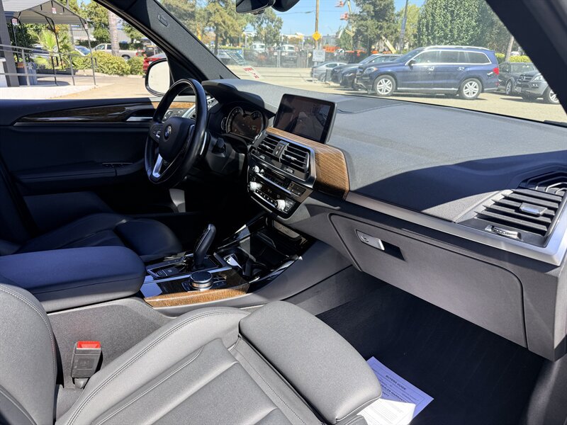 Used 2019 BMW X3 xDrive30i w/ Driving Assistance Package AWD/4WD image 30