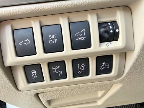 Used 2016 Subaru Outback 3.6R Limited AWD/4WD image 26