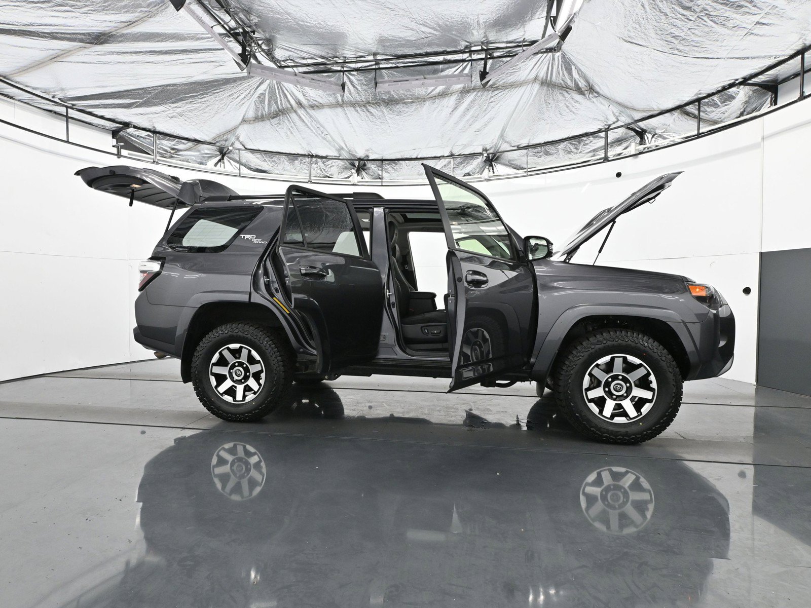 Used 2021 Toyota 4Runner TRD Off-Road Premium w/ Moonroof Package AWD/4WD image 40