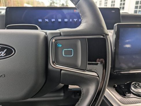 New 2025 Ford Expedition Max Platinum w/ Stealth Performance Package image 19