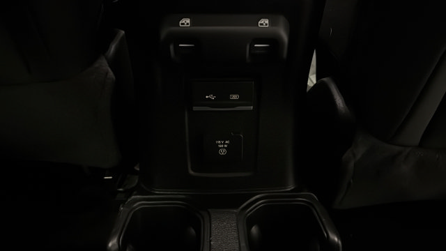 Used 2020 Jeep Wrangler Unlimited Sahara AWD/4WD image 26