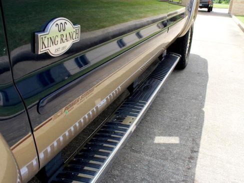 Used 2014 Ford F250 King Ranch w/ King Ranch w/Chrome Package image 25