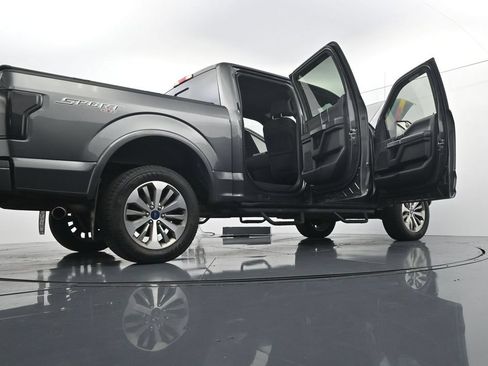 Used 2018 Ford F150 XLT w/ Equipment Group 302A Luxury AWD/4WD image 29