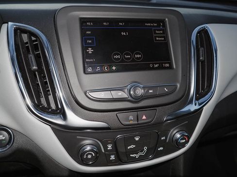 Certified 2022 Chevrolet Equinox LS w/ LS Convenience Package image 11