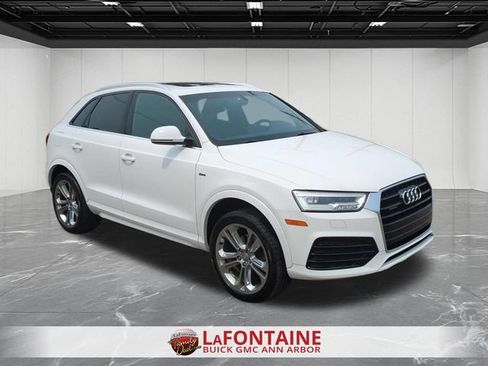Used 2018 Audi Q3 2.0T Premium Plus w/ Premium Plus Package AWD/4WD image 3