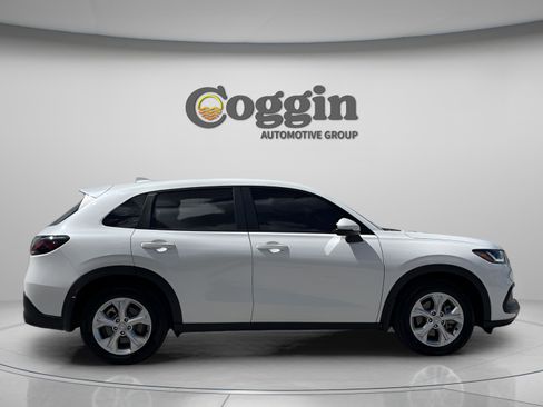 Certified 2024 Honda HR-V LX image 7