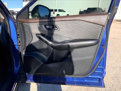 Used 2021 Nissan Rogue S image 22