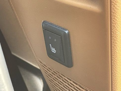 Certified 2021 Chrysler Pacifica Pinnacle image 18