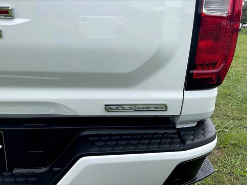 New 2026 GMC Canyon Elevation w/ Convenience Package image 9