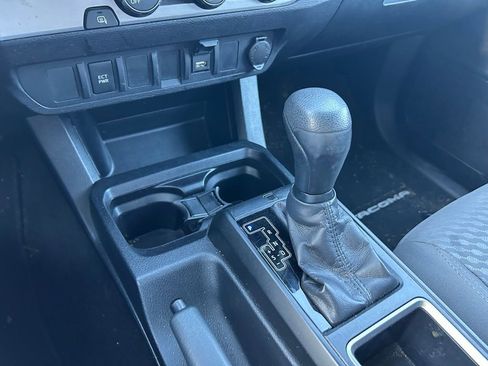 Used 2020 Toyota Tacoma SR image 25
