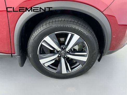 Used 2023 Nissan Rogue SL w/ SL Premium Package image 37