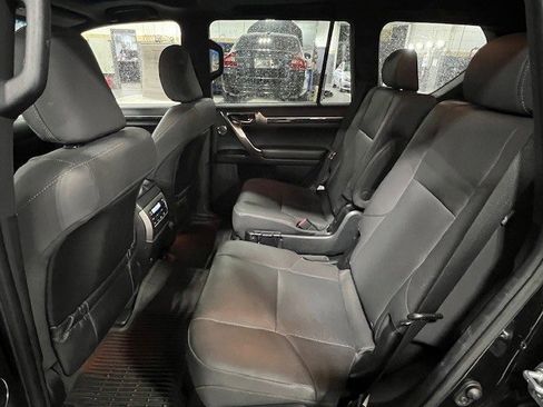 Used 2023 Lexus GX 460 Premium image 15