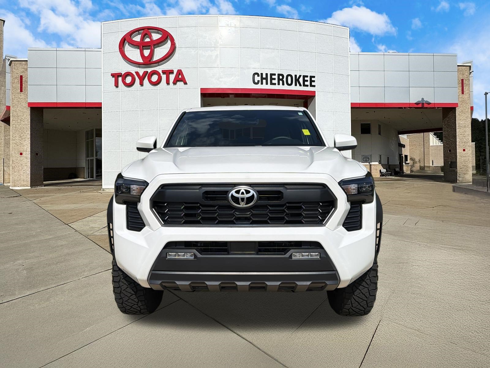 Used 2025 Toyota Tacoma TRD Off-Road AWD/4WD image 2