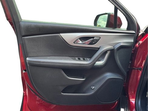 Used 2021 Chevrolet Blazer LT image 18