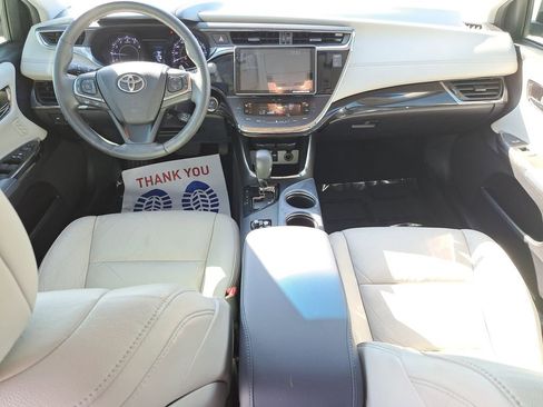 Used 2014 Toyota Avalon XLE Touring image 9