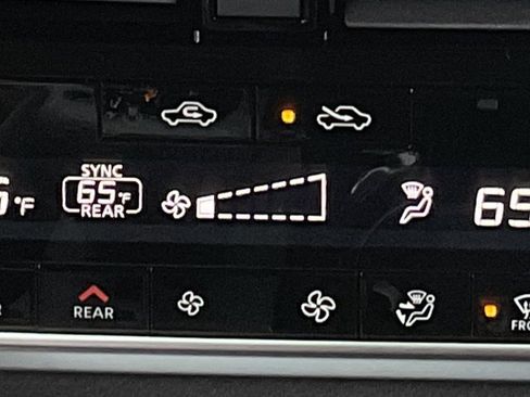 Used 2026 Nissan Rogue Platinum w/ Platinum Premium Package image 22