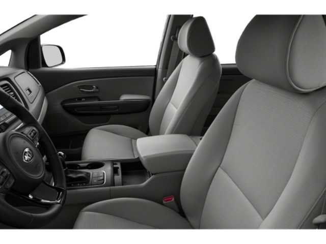 Used 2017 Kia Sedona LX w/ LX Essentials Premium Package FWD image 6