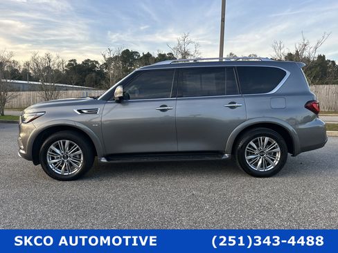 Used 2019 INFINITI QX80 Luxe w/ Proassist Package image 2