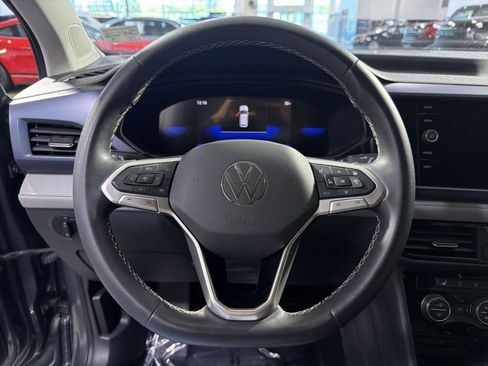 Used 2024 Volkswagen Taos SE FWD image 24