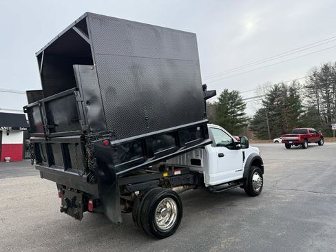 Used 2021 Ford F550 6.7L POWERSTROKE DIESEL 9' DUM w/ Power Equipment Group image 13