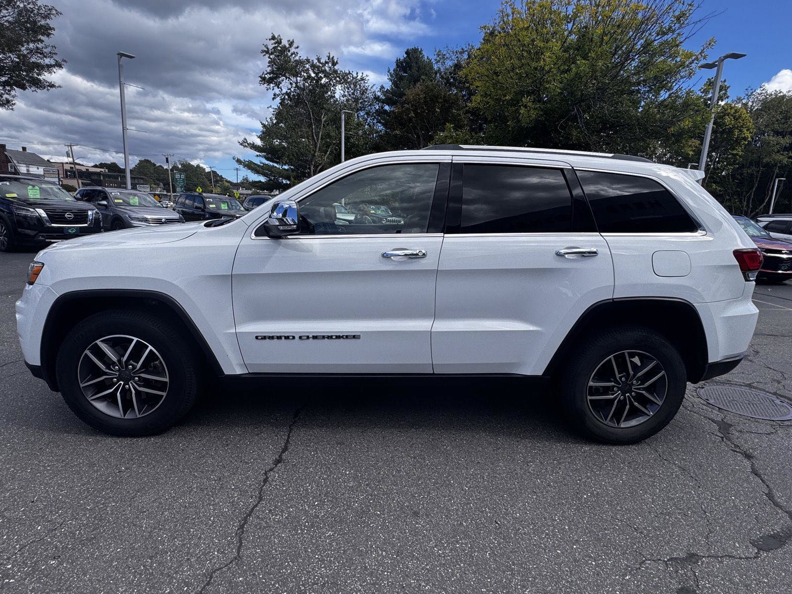 Used 2021 Jeep Grand Cherokee Limited AWD/4WD image 4