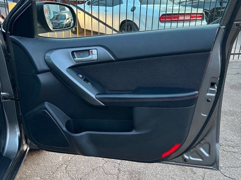 Used 2012 Kia Forte SX image 21