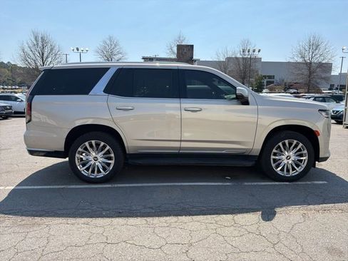 Used 2023 Cadillac Escalade Premium Luxury image 6