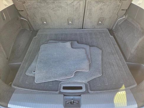 Used 2023 Nissan Rogue SV w/ SV Premium B Package image 6